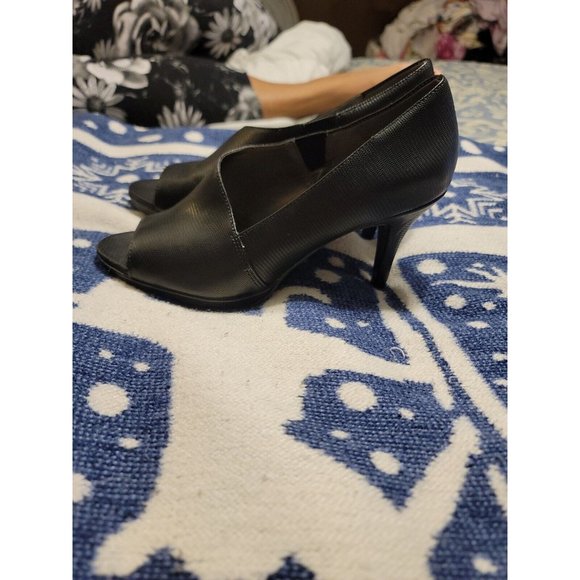 Lifestride Black Faux Leather Peep Toe Pump Heels Size 8.5 - Picture 1 of 10